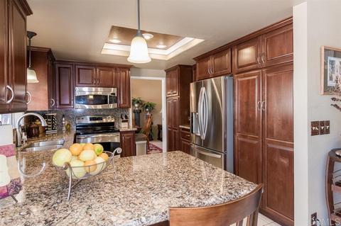 111 Stephanie Ln, Vista, CA 92084 photo 10