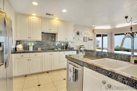 11175 Meadow Glen Way E, Escondido, CA 92026 photo 8