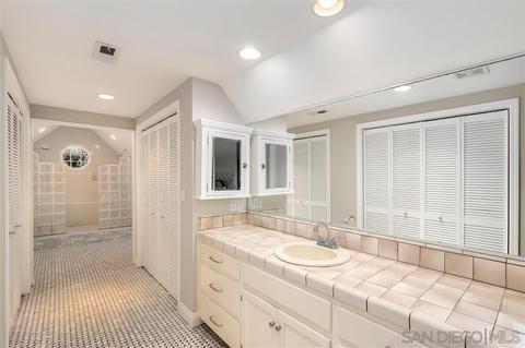 165 Hillcrest Dr, Encinitas, CA 92024 photo 13