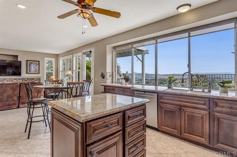 5221 Palmera Dr, Oceanside, CA 92056 photo 7