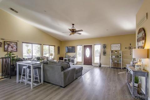 105 Scenic Dr, El Cajon, CA 92021 photo 6