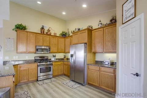 105 Scenic Dr, El Cajon, CA 92021 photo 12