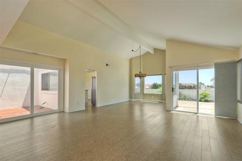 4735 Agora Way, Oceanside, CA 92056 photo 7