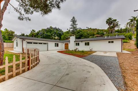 514 Valley Dr, Vista, CA 92084 photo 2