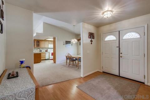 13770 Lakeview Ct, Lakeside, CA 92040 photo 4