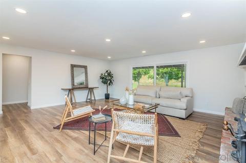 522 Del Valle Dr, Fallbrook, CA 92028 photo 6