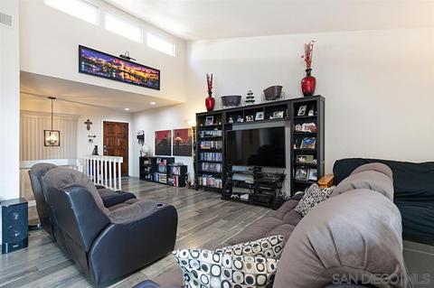1084 Gorsline Dr, El Cajon, CA 92021 photo 5