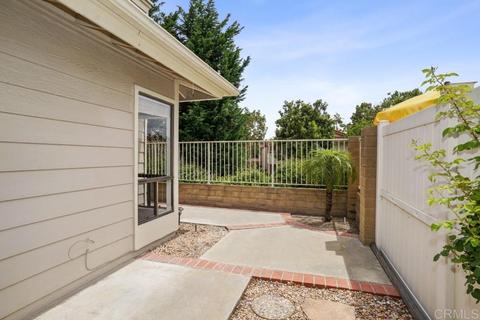 954 Prestwick Ct, Vista, CA 92081 photo 25
