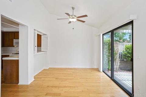 954 Prestwick Ct, Vista, CA 92081 photo 5