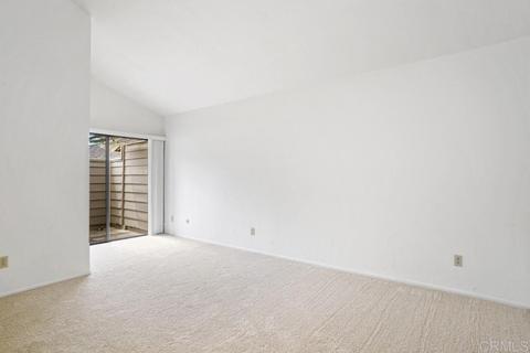954 Prestwick Ct, Vista, CA 92081 photo 16
