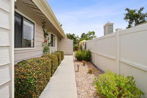 954 Prestwick Ct, Vista, CA 92081 photo 24