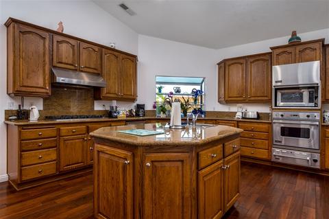 1066 Countryside Dr, Walnut, CA 91789 photo 7