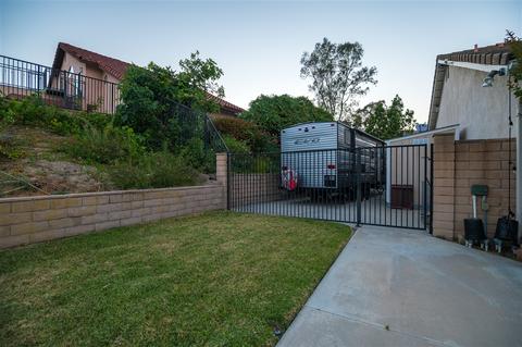 1066 Countryside Dr, Walnut, CA 91789 photo 20