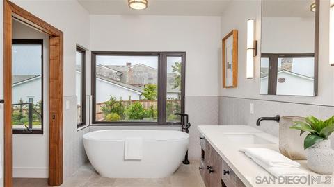 1006 Newkirk Dr, La Jolla, CA 92037 photo 18