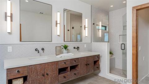 1006 Newkirk Dr, La Jolla, CA 92037 photo 17