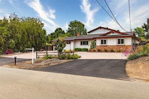 1050 Morro Rd, Fallbrook, CA 92028 photo 1