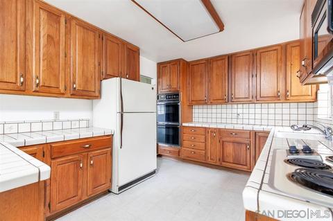 5840 Wolff Ct, La Mesa, CA 91942 photo 12