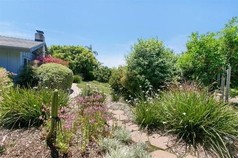 1686 Lone Oak Rd, Vista, CA 92084 photo 19