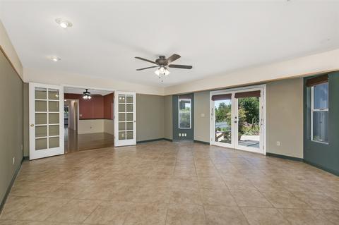 1686 Lone Oak Rd, Vista, CA 92084 photo 8
