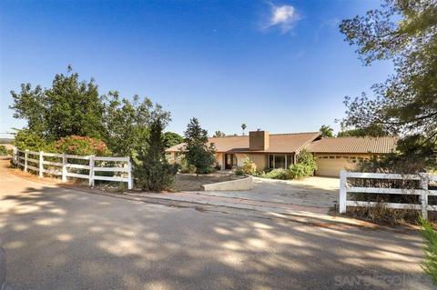 3592 E Victoria Dr, Alpine, CA 91901 photo 1