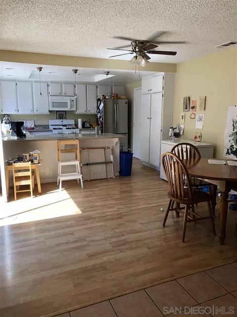 521 Shadow Hills Dr, San Marcos, CA 92069 photo 4