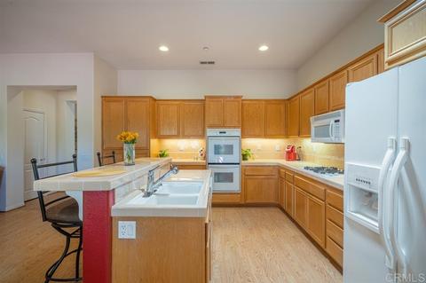 521 Inverlochy Dr, Fallbrook, CA 92028 photo 10