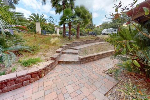 1038 Via Contenta, Escondido, CA 92029 photo 3
