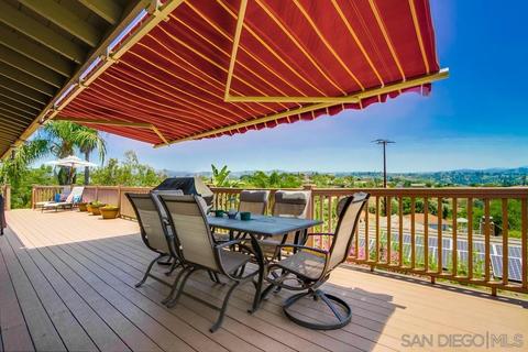 210 Cranston Crst, Escondido, CA 92025 photo 2