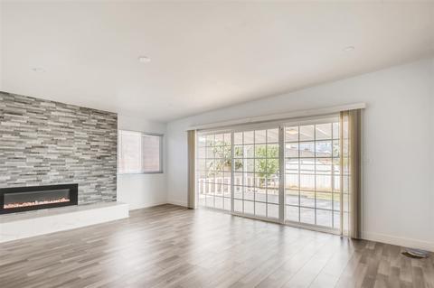 776 N 3rd St, El Cajon, CA 92021 photo 2