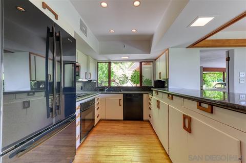 9830 Edgelake Dr, La Mesa, CA 91941 photo 15