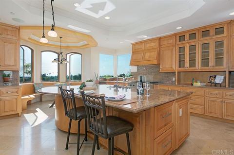 675 Rolling Hills Rd, Vista, CA 92081 photo 7