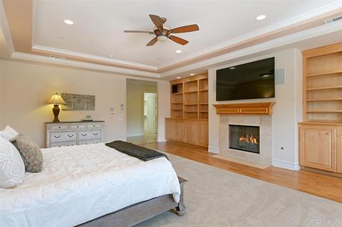 675 Rolling Hills Rd, Vista, CA 92081 photo 13