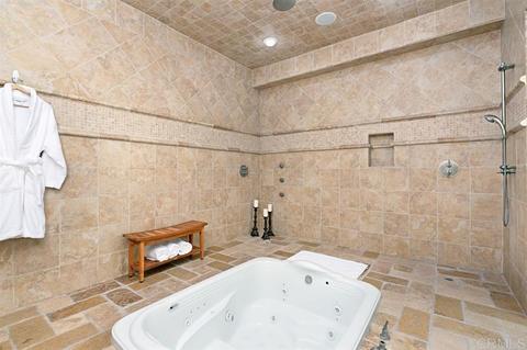 675 Rolling Hills Rd, Vista, CA 92081 photo 16