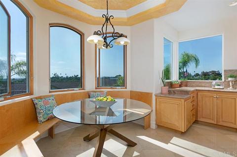 675 Rolling Hills Rd, Vista, CA 92081 photo 8
