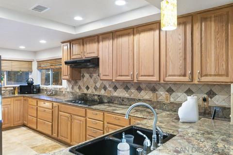 1725 La Valhalla Pl, El Cajon, CA 92019 photo 13