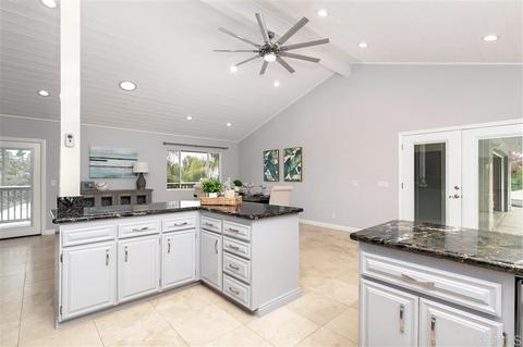 255 Rudd, Vista, CA 92084 photo 4