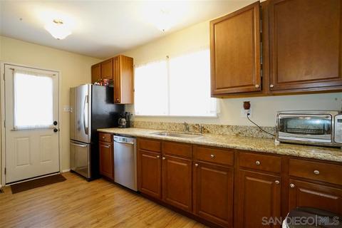 1830 Foothill Dr, Vista, CA 92084 photo 10