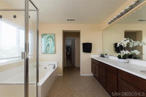 7590 Chicago Dr, La Mesa, CA 91941 photo 12