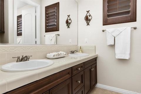 7063 Rose Dr, Carlsbad, CA 92011 photo 18