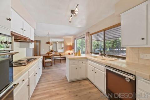 13420 Tarascan Dr, Poway, CA 92064 photo 5