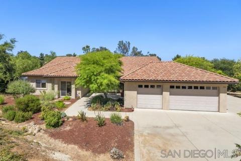 2336 Gum Tree Ln, Fallbrook, CA 92028 photo 1
