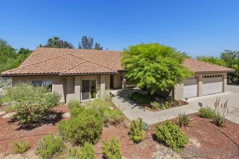 2336 Gum Tree Ln, Fallbrook, CA 92028 photo 2