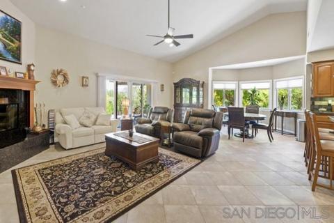 2336 Gum Tree Ln, Fallbrook, CA 92028 photo 5