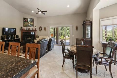 2336 Gum Tree Ln, Fallbrook, CA 92028 photo 10