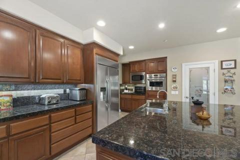 2336 Gum Tree Ln, Fallbrook, CA 92028 photo 9