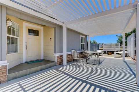 691 Mcdonald Ln, Escondido, CA 92025 photo 21
