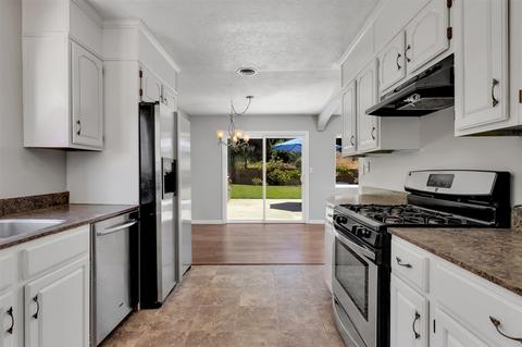 2501 Sarbonne Dr, Oceanside, CA 92054 photo 7