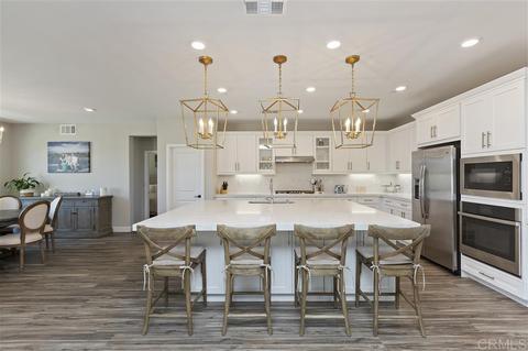 3064 Heirloom Pl, Escondido, CA 92029 photo 6
