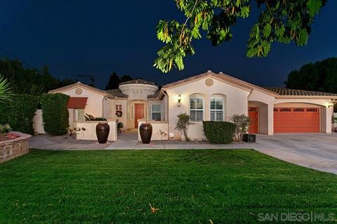887 Hillcrest Ter, Fallbrook, CA 92028 photo 2