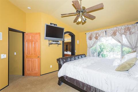 31976 Corte La Puenta, Temecula, CA 92592 photo 11